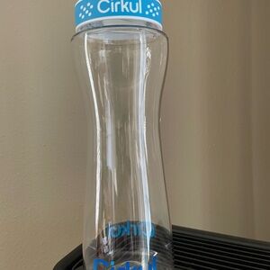 Cirkul 22oz New Plastic Bottle, Lid and Original Box Only - No Cartridges